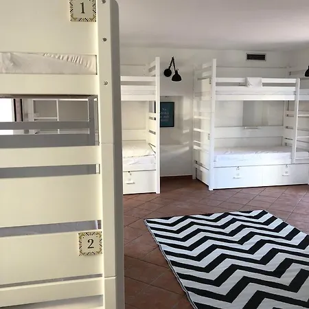 Ciri Biri Bela Boutique بيت شباب *