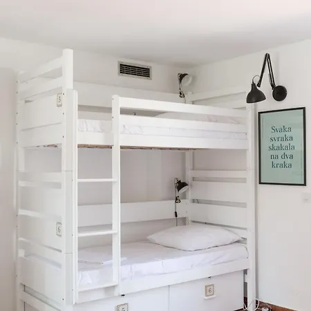 Ciri Biri Bela Boutique بيت شباب