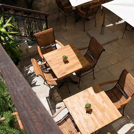 بيت شباب Ciri Biri Bela Boutique