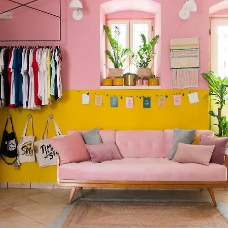 Ciri Biri Bela Boutique بيت شباب *