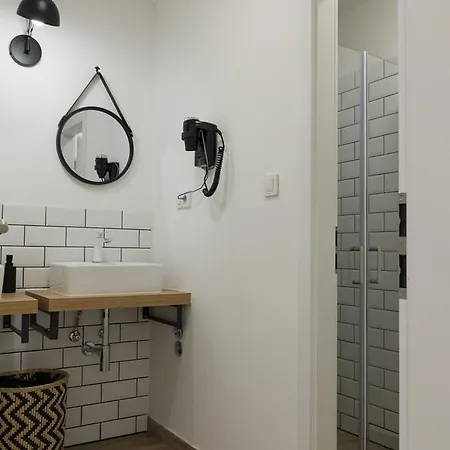 Ciri Biri Bela Boutique Vandrerhjem *