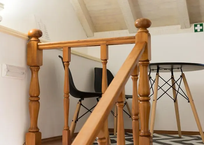 ćiri Biri Bela Boutique