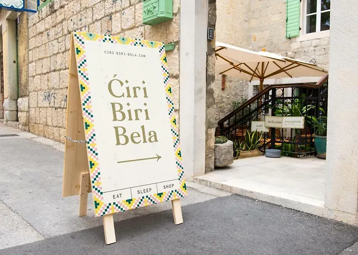 ćiri Biri Bela Boutique *