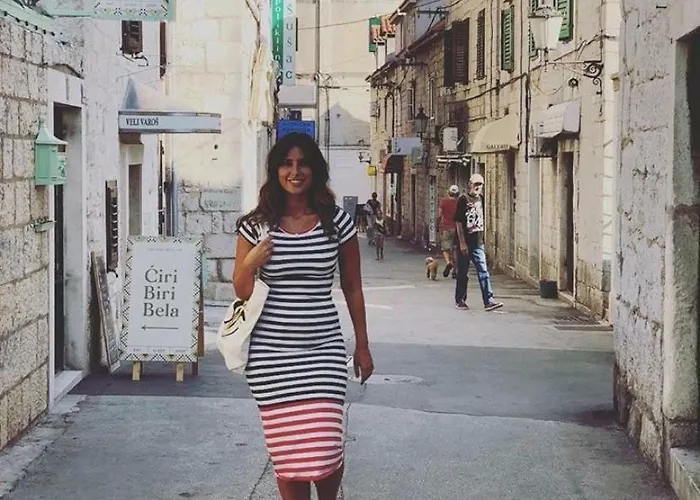 Auberge de jeunesse ćiri Biri Bela Boutique *