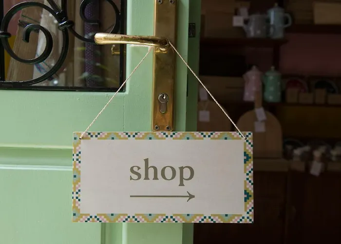 Ciri Biri Bela Boutique